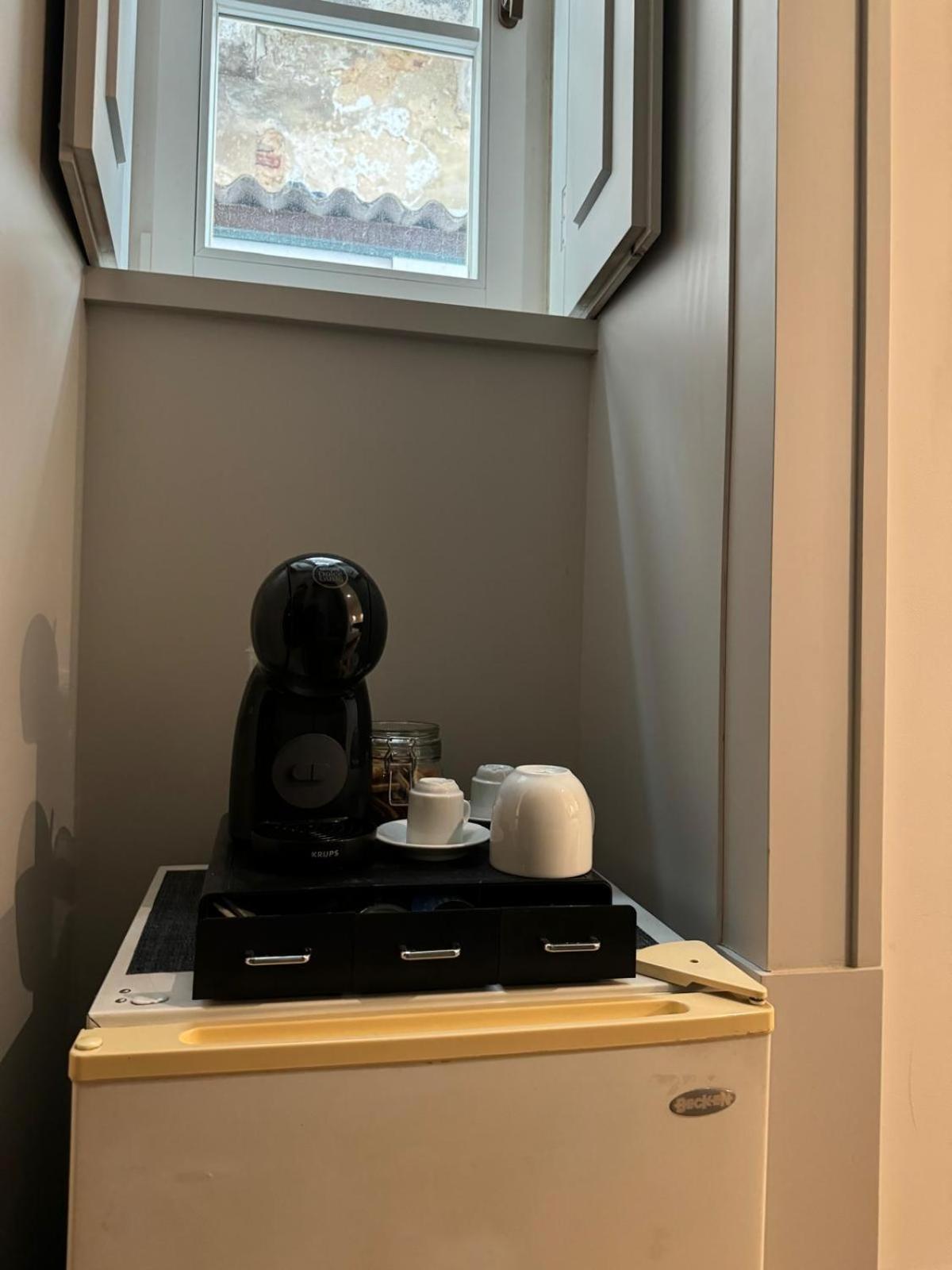 Double Room With Private Wc In Shared House In Downtown Lisboa 外观 照片